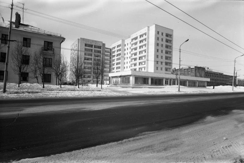 Вид зданий 85б и 85а по улице Горького на фото 1979 года во Владимире фото vgv
