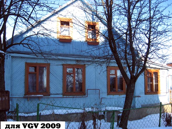 Ворота с растительным орнаментом во Владимире фото vgv