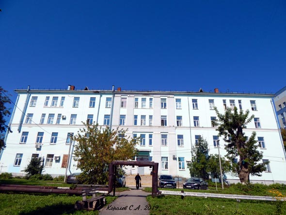 Каманина 25. Больница 4 на Каманина во Владимире.