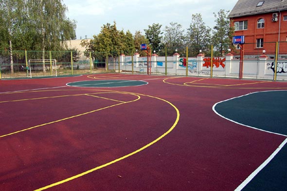 Компания Мастерфайбр 33 - покрытия для спортивных и детских площадок во Владимире фото vgv