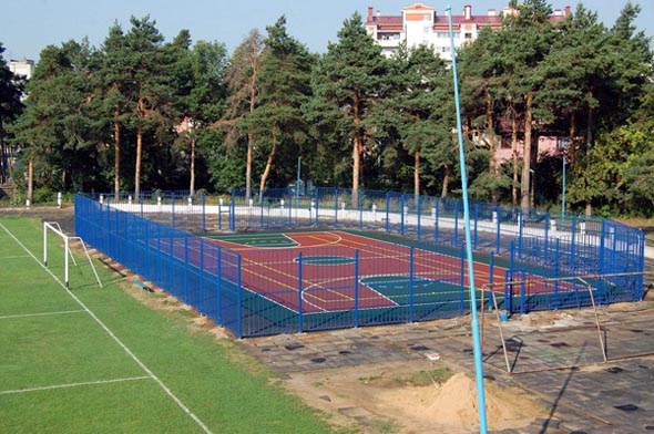 Компания Мастерфайбр 33 - покрытия для спортивных и детских площадок во Владимире фото vgv