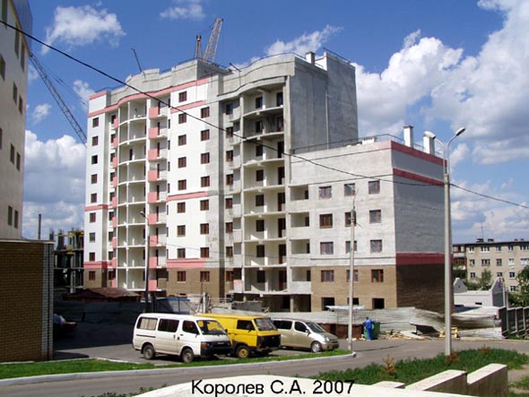 строительство дома 4 по ул.Крайнова 2006-2009 гг. во Владимире фото vgv