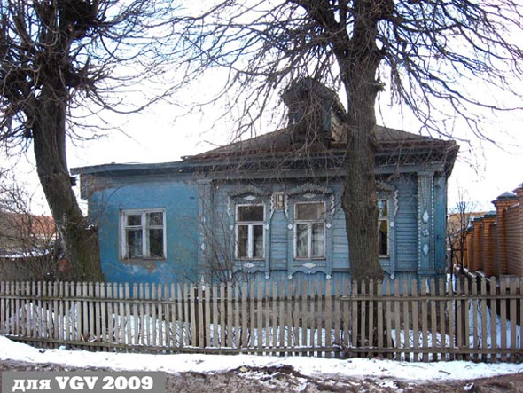 деревянные резные наличники на улице Красная дом 19 во Владимире фото vgv