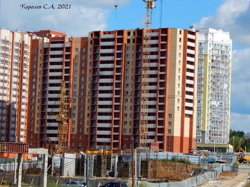 строительство дома 2 по улице Лакина в 2021-2022 гг. во Владимире фото vgv