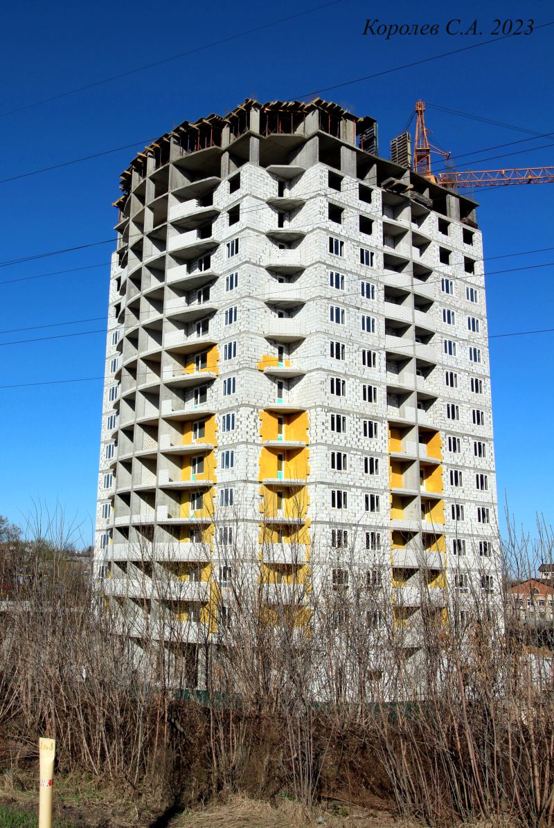строительство дома 2б на улице лакина в 2023 году во Владимире фото vgv