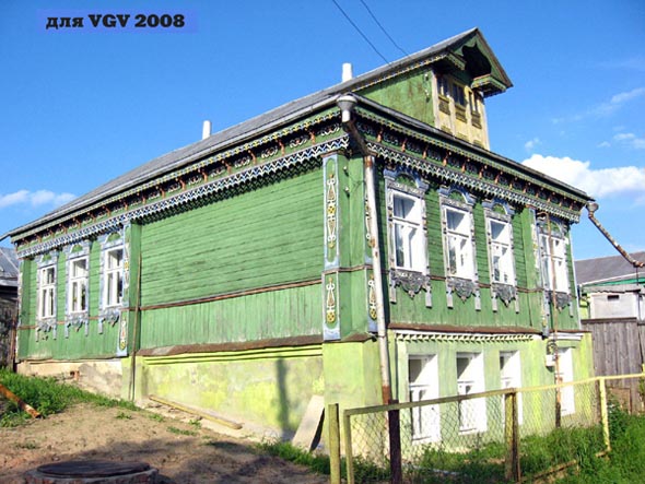 слуховое окно дома 1 на улице Ленина в Оргтруде во Владимире фото vgv