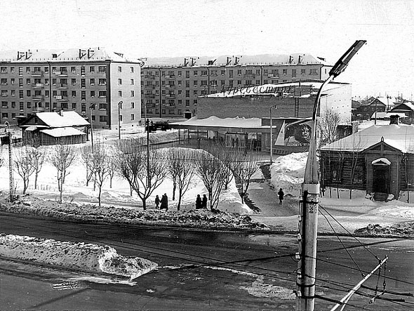 Кинотеатр Буревестник в 70-е годы XX века во Владимире фото vgv