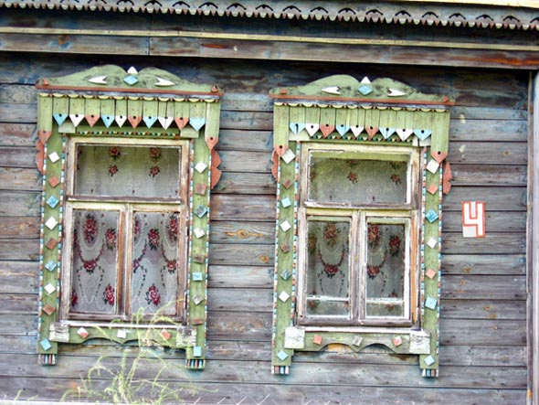 деревянные резные наличники в Шепелево на Лесной дом 4 во Владимире фото vgv
