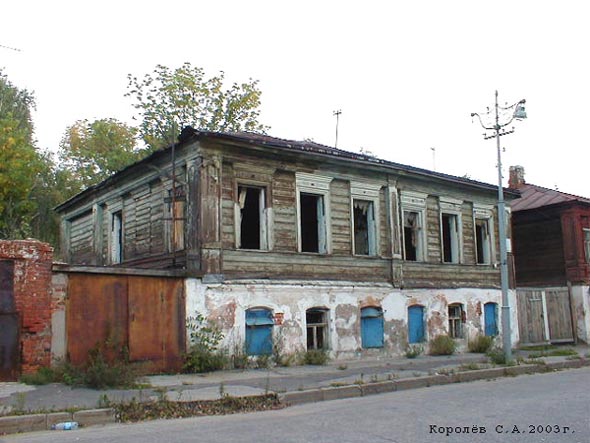 вид дома 9 по ул. Карла Маркса до сноса - фото 2002-2007 г во Владимире фото vgv