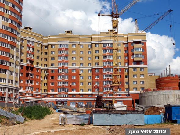 строительство дома 15б по улице Мира в 2010-2012 гг. во Владимире фото vgv