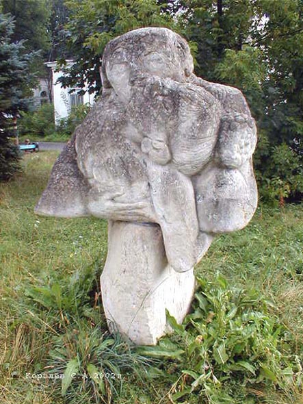 Скульптурная группа парка 850-летия г. Владимира Стихия 94 во Владимире фото vgv