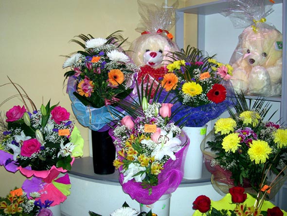 салон цветов и подарков «Зеленая карета» на Мира 49 во Владимире фото vgv