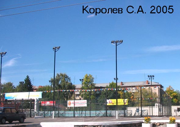 мини-футбольный стадион у плавательного бассейна на улице Мира во Владимире фото vgv