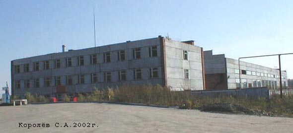 Вид дома 2 по ул. Мостостроевской в 2002 году во Владимире фото vgv