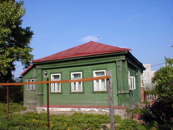 вид дома 4 по ул. Александра Невского до 2004 года во Владимире фото vgv