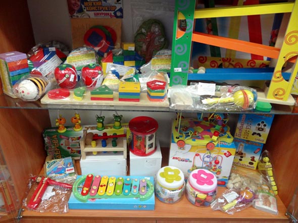 УМНИЧКА - сеть магазинов развивающих игрушек и товаров для детского творчества в ТЦ Гранд во Владимире фото vgv