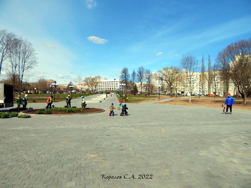 Октябрьский проспект 24 Военно-Патриотический сквер во Владимире фото vgv