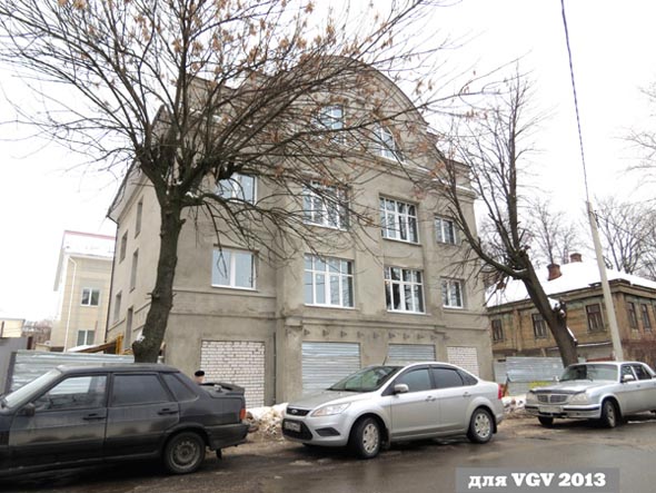 строительство двухквартирного жилого дома 43 по ул.Сакко и Ванцетти в 2012-0213 гг. во Владимире фото vgv