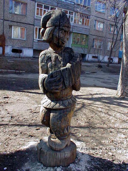 детская площадка во дворе дома 36 на Северной во Владимире фото vgv