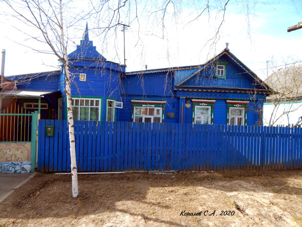 «Дом построен в 1956 году фронтовиком танкистом Бурмистровым В.И.» во Владимире фото vgv