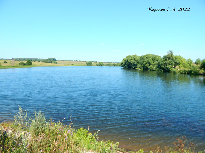 Спасское водохранилище на реке Вздеришке у села Спасское во Владимире фото vgv