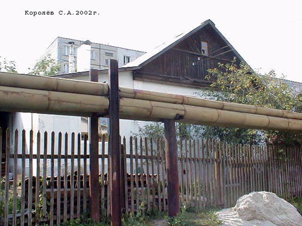 Вид дома 22 по ул. Сущевская в 2002г. во Владимире фото vgv