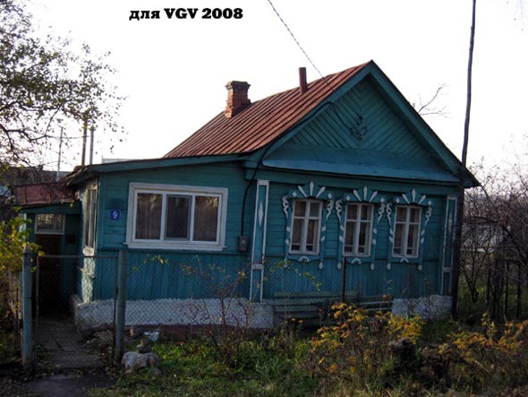 деревянные наличники на улице Верезинская дом 9 во Владимире фото vgv