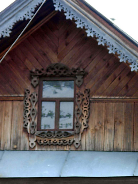 деревянные резные наличники на Мочалова 5 в Вязниковском районе Владимирской области фото vgv