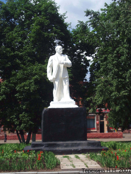 памятник В.И. Ленину в Вязниковском районе Владимирской области фото vgv