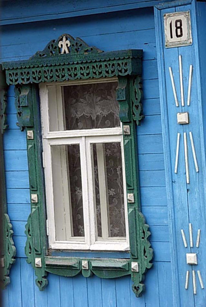деревянные резные наличники на Герцена 18 в Вязниковском районе Владимирской области фото vgv