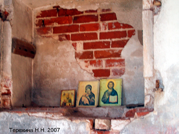 Неизвестная церковь в деревне Пески в Вязниковском районе Владимирской области фото vgv