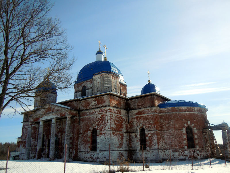 Успенская церковь 1826 г. на Успенском погосте в Вязниковском районе Владимирской области фото vgv