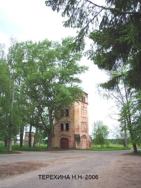 Здание водонапорной башни в поселке Центральный в Вязниковском районе Владимирской области фото vgv