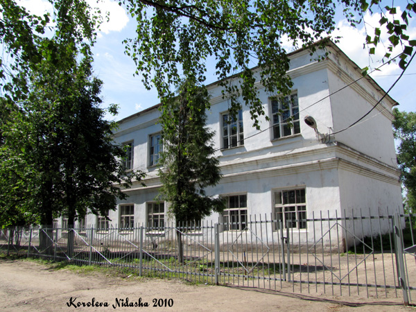 Юрьев-Польская основная школа N 2 в Юрьев Польском районе Владимирской области фото vgv