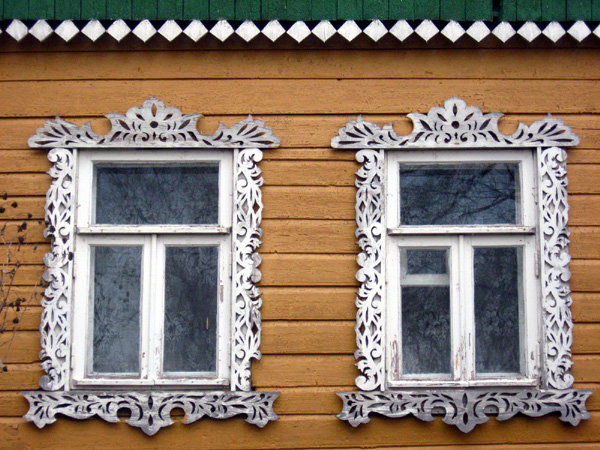 деревянные наличники на Текстильной 50 в Юрьев Польском районе Владимирской области фото vgv