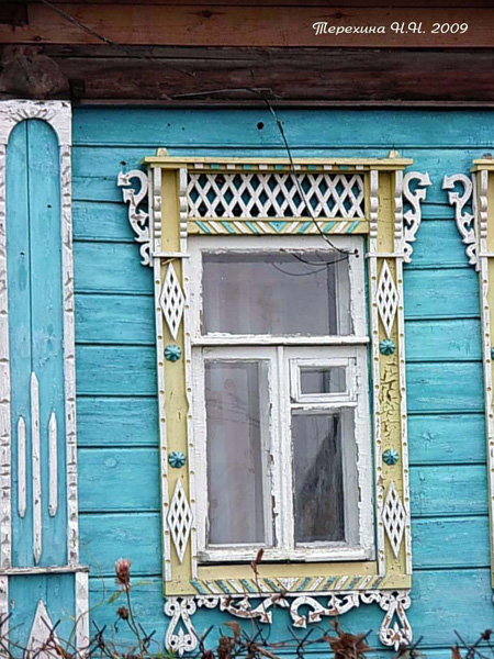 деревянные резные наличники на Ударной 14 в Юрьев Польском районе Владимирской области фото vgv